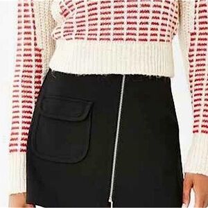 Alice & UO Women’s Medium black front zip mini skirt stretchy classy short